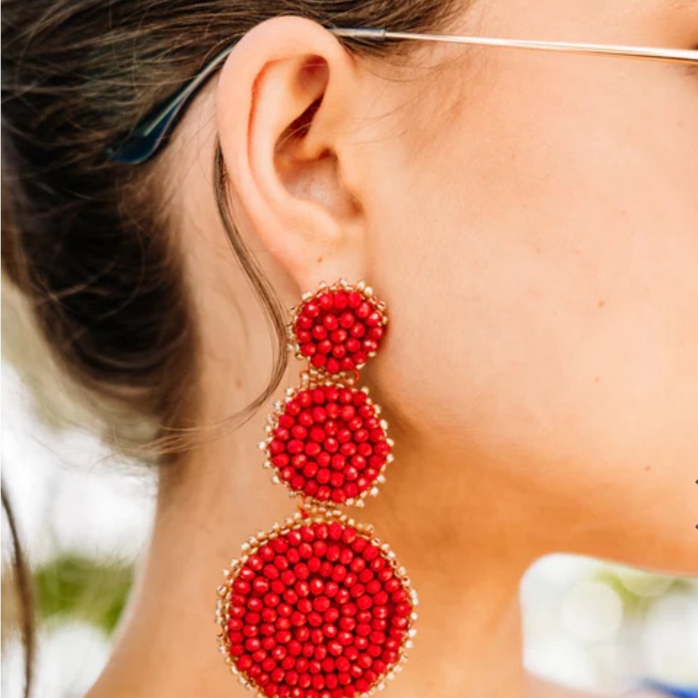 THREE GLASS BEAD DISKS DROP EARRINGS